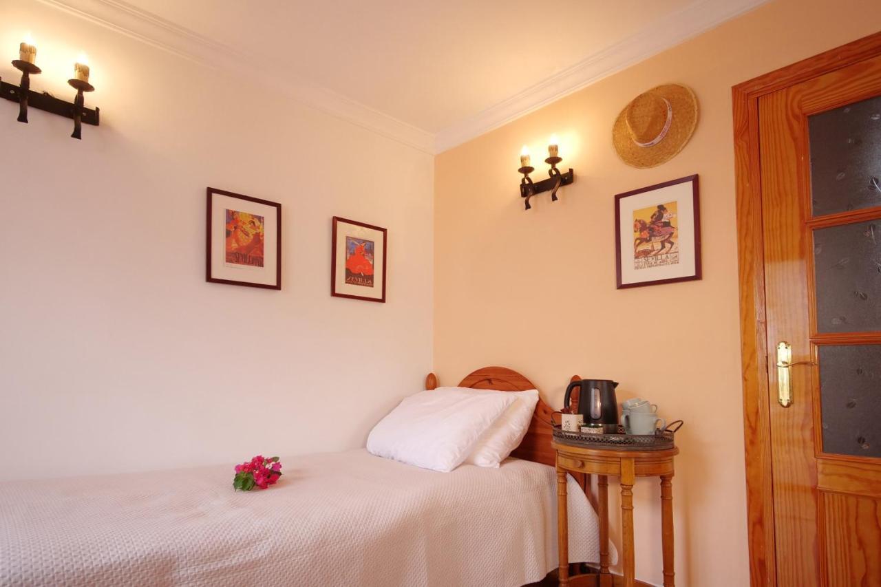 Casa Estrella De Salia Bed & Breakfast Alcaucin Bagian luar foto